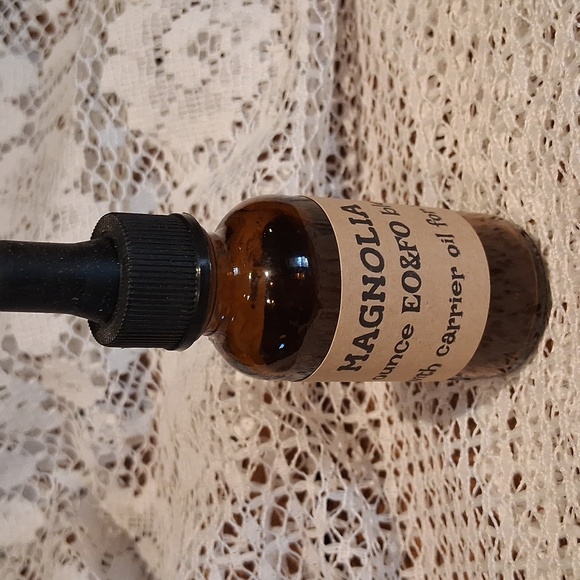 3/$5 Magnolia - Picture 1 of 1